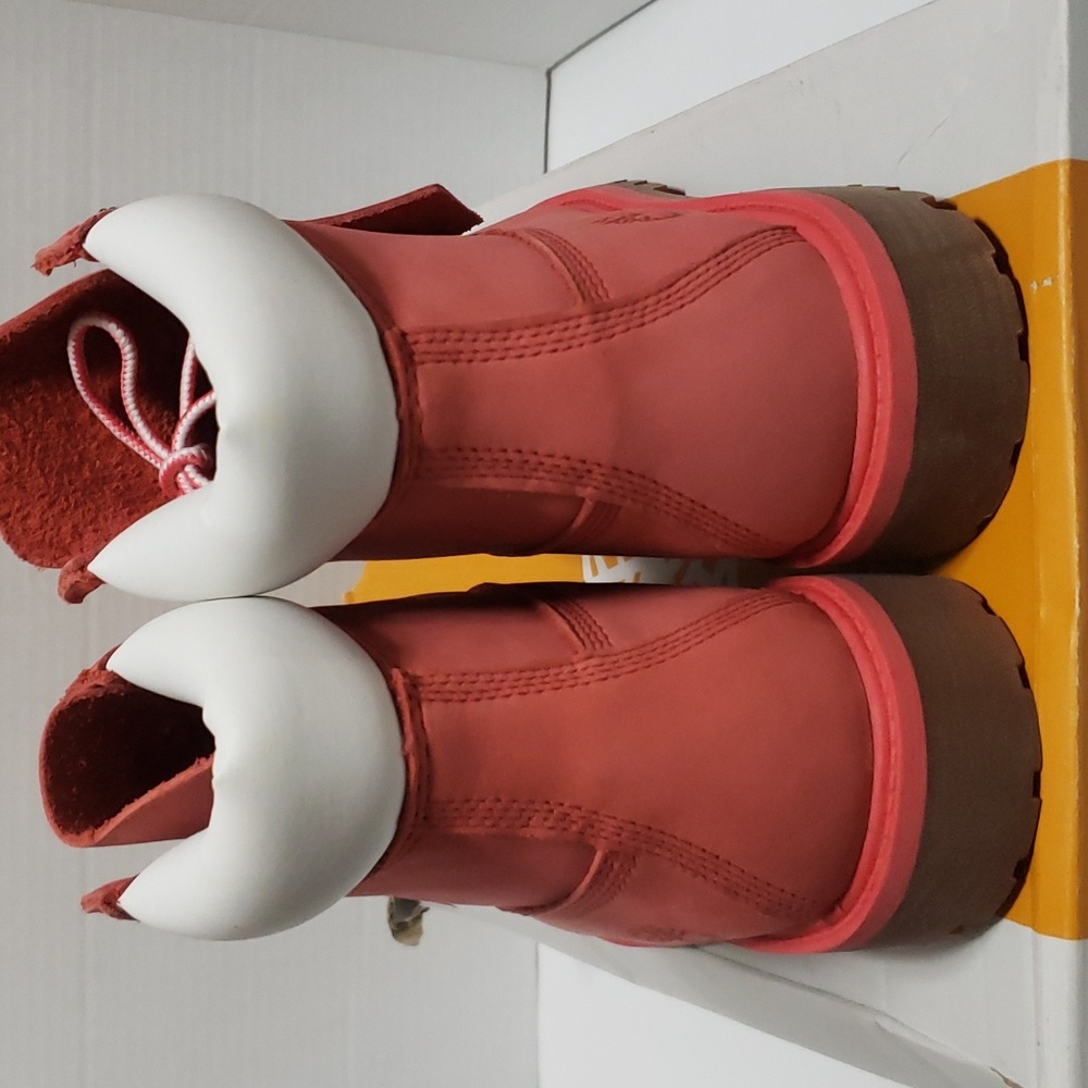 Timberland Boots - Picture 4 of 16